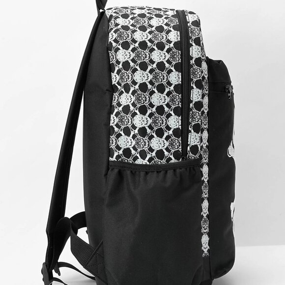 NWT Lurking Class Bonehead Skull & Crossbones Backpack - Picture 4 of 9